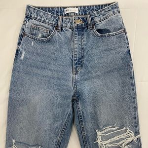 Zara Ripped Mom Fit Jeans Blue REF 4365/033
